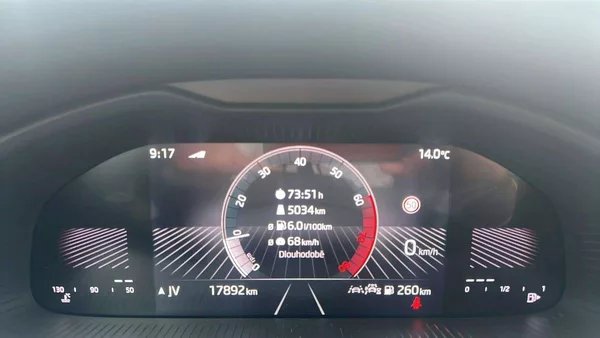 Škoda Scala Top Selection 1,0 TSI 85kW MT6 - foto 9