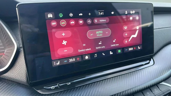 Škoda Octavia Sportline 1,5 TSI m-HEV 110kW - foto 15