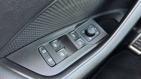 Škoda Octavia Sportline 1,5 TSI m-HEV 110kW - foto 20