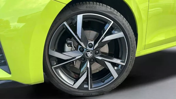 Škoda Octavia Sportline 1,5 TSI m-HEV 110kW - foto 30