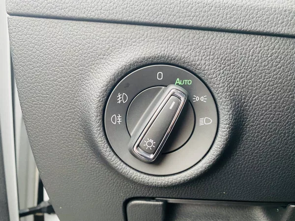 Škoda Superb Sportline liftback 2,0 TDI/11 - foto 18