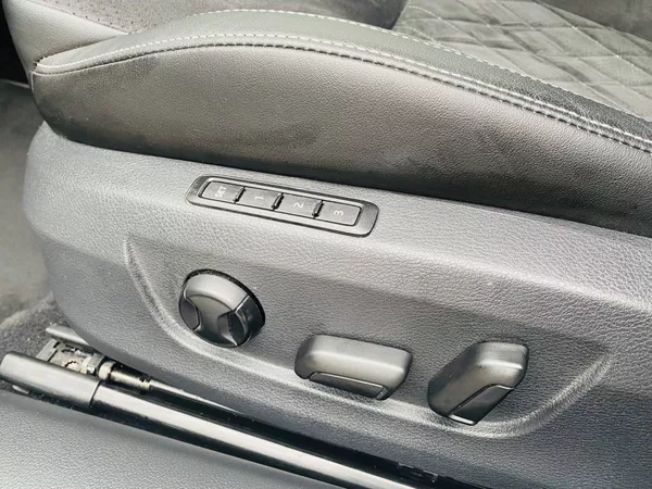 Škoda Superb Sportline liftback 2,0 TDI/11 - foto 19