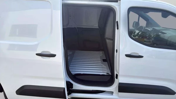 Opel Combo Van L2 (XL) 1.5 CDTi 102k MT6/ - foto 19