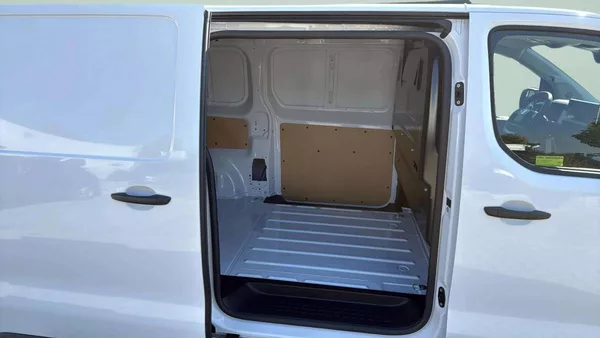 Opel Vivaro L1 (M) Panel Van 2.2 CDTi 150k - foto 19