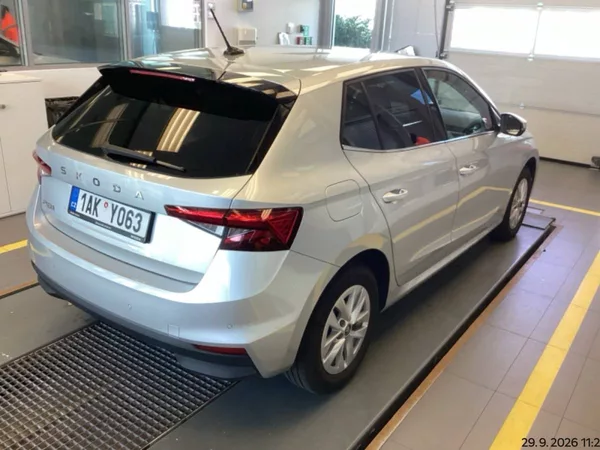 Škoda Fabia Top Selection 1,0 TSI 70kW MT5 - foto 3