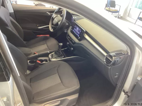 Škoda Fabia Top Selection 1,0 TSI 70kW MT5 - foto 6