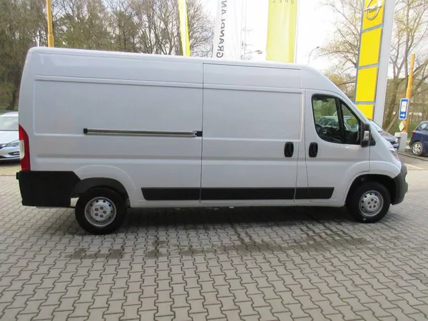 Opel Movano Van 3500 L3H2 2.2CDTI 103kW/14 - foto 4