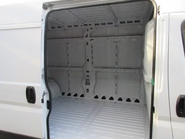 Opel Movano Van 3500 L3H2 2.2CDTI 103kW/14 - foto 9