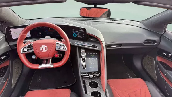 MG Cyberster GT (275kW/375k) / 041740 - foto 15