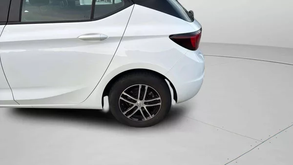 Opel Astra Edition HB 1.4i MT6 (74kW/100k - foto 22