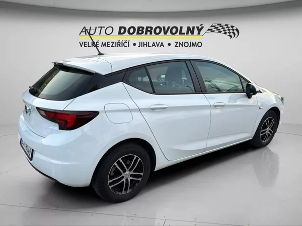 Opel Astra Edition HB 1.4i MT6 (74kW/100k - foto 8