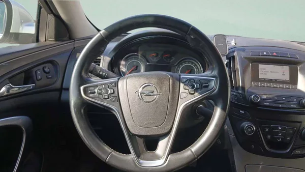 Opel Insignia ST 1.6CDTi MT6 - foto 15