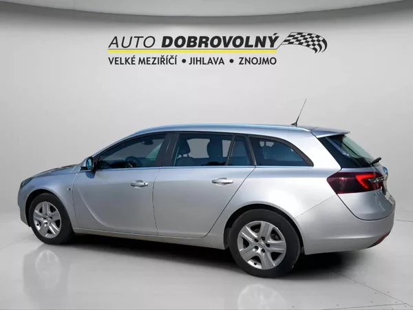 Opel Insignia ST 1.6CDTi MT6 - foto 4