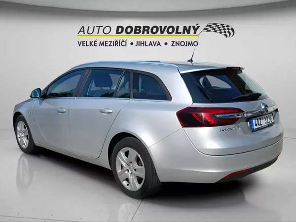 Opel Insignia ST 1.6CDTi MT6 - foto 5