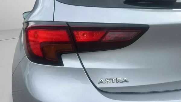 Opel Astra K 5DR Enjoy B16DTE 81kW MT6/00 - foto 21
