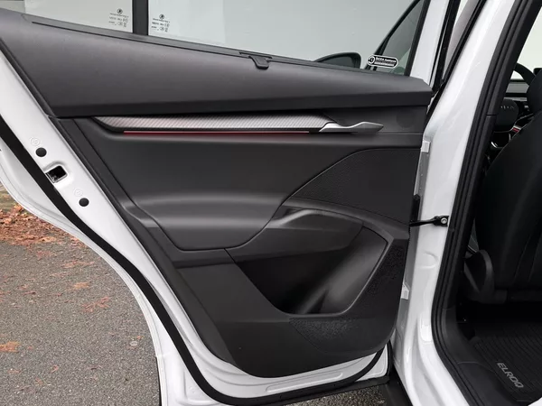 Škoda Elroq Sportline 60 63 kWh elektro - foto 16