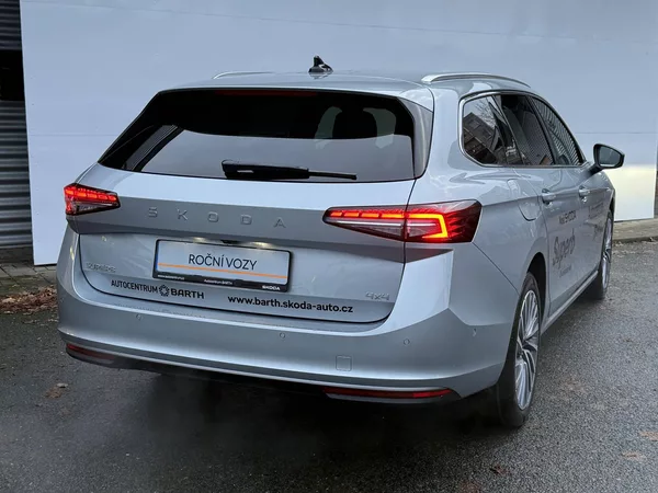 Škoda Superb L&K 7DSG 2,0 TDI - foto 2