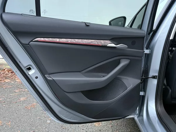 Škoda Superb L&K 7DSG 2,0 TDI - foto 21
