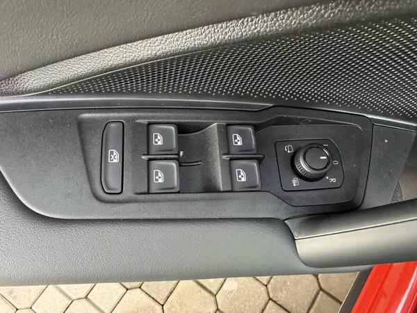 Volkswagen Tiguan People 7DSG mHEV 1,5eTSI - foto 20