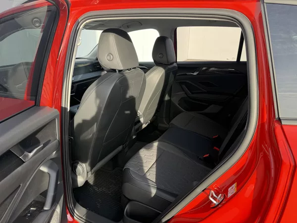 Volkswagen Tiguan People 7DSG mHEV 1,5eTSI - foto 22