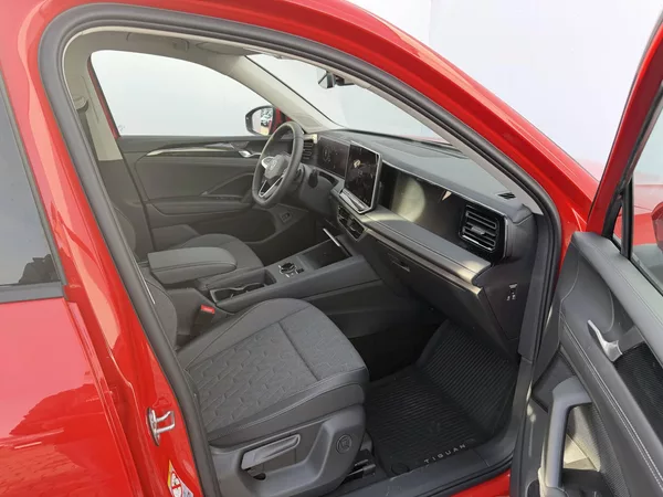 Volkswagen Tiguan People 7DSG mHEV 1,5eTSI - foto 23