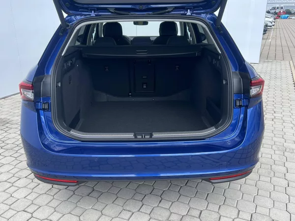 Škoda Superb Selection 7DSG 2,0TDI - foto 6