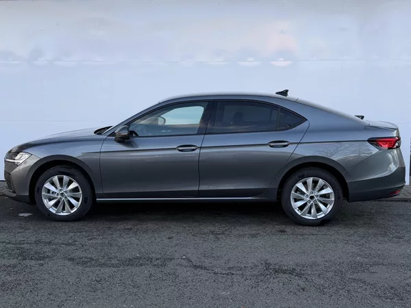 Škoda Superb Selection 7DSG 2,0TDI - foto 4