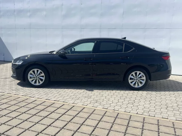 Škoda Superb Selection 7DSG 2,0TDI - foto 2