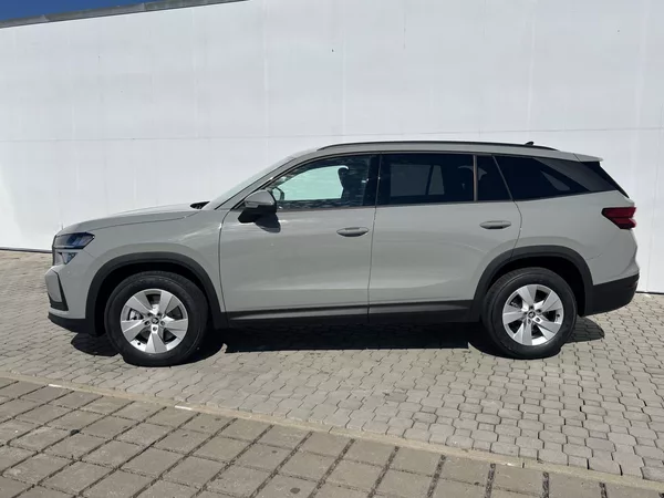 Škoda Kodiaq Selection 7 DSG 2,0TDI - foto 2