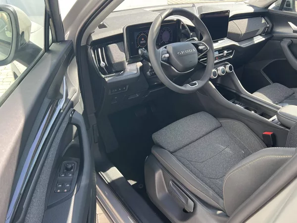 Škoda Kodiaq Selection 7 DSG 2,0TDI - foto 3