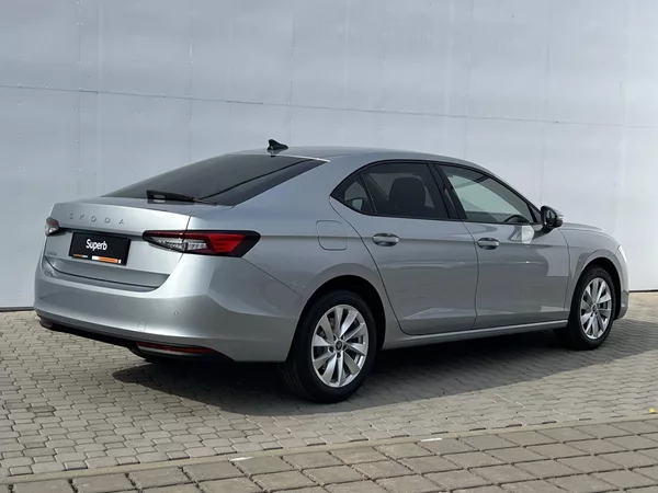 Škoda Superb Selection 7DSG 2,0TDI - foto 4