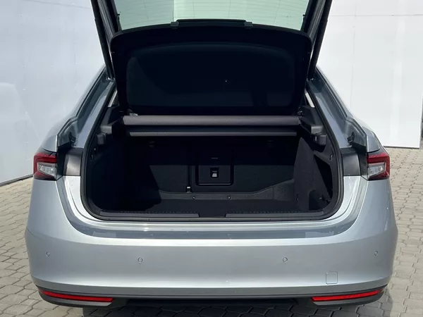 Škoda Superb Selection 7DSG 2,0TDI - foto 5