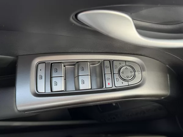 BYD Dolphin G DM-i Comfort 1,5 - foto 27