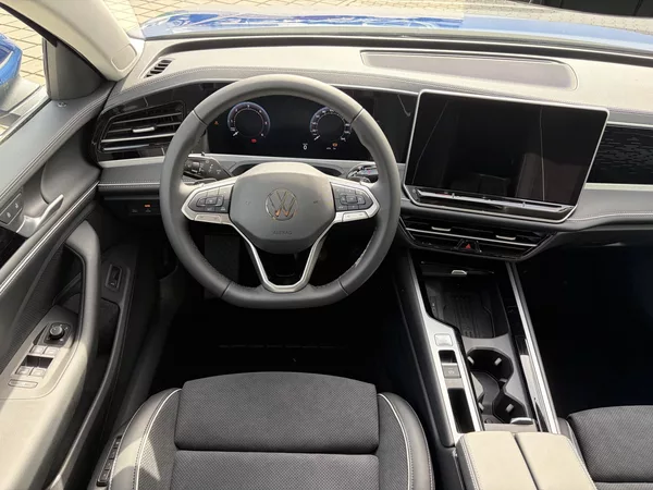 Volkswagen Passat Elegance 7DSG 2,0TDI - foto 6