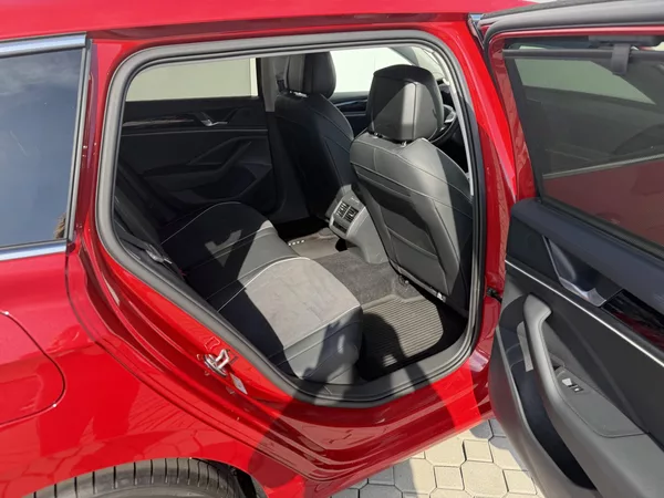 Volkswagen Passat Elegance DSG mHEV 1,5eTSI - foto 23