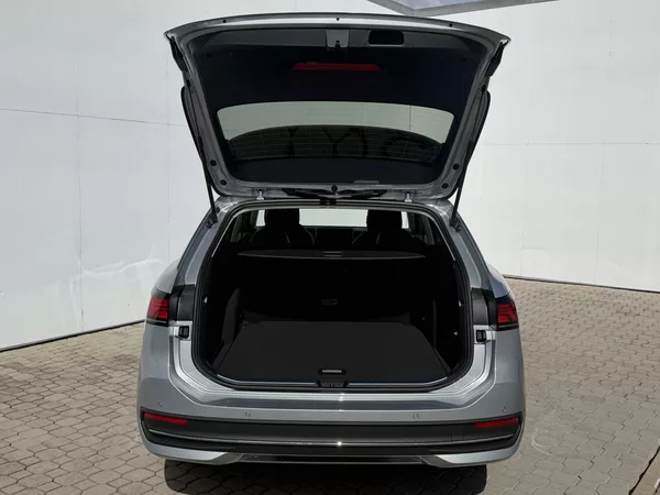 Volkswagen Passat Bussines 7DSG 2,0TDi - foto 4