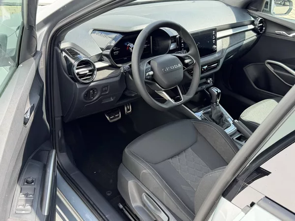 Škoda Fabia Dynamic 7DSG 1,0TSI - foto 3
