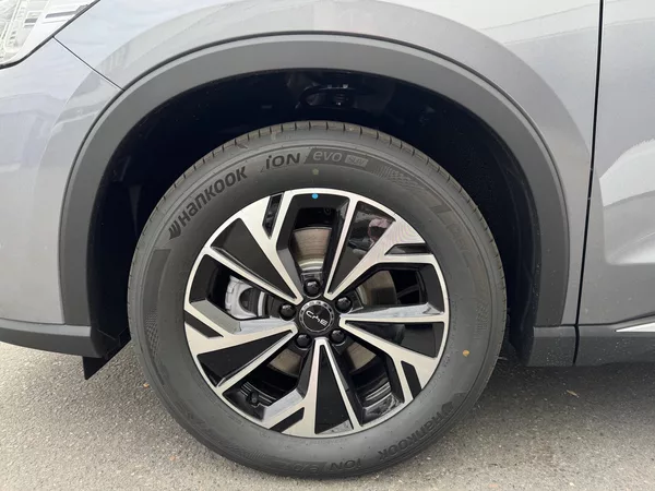 BYD Seal 5 DM-i Design 1,5 - foto 11