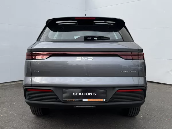 BYD Seal 5 DM-i Design 1,5 - foto 5