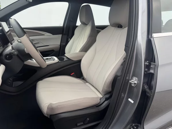 BYD Seal 5 DM-i Design 1,5 - foto 7