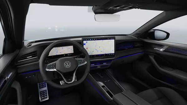 Volkswagen Passat R-Line Family 7DSG 4M 2,0TSI - foto 6
