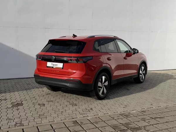Volkswagen Tiguan Family 7DSG mHEV 1,5eTSI - foto 2