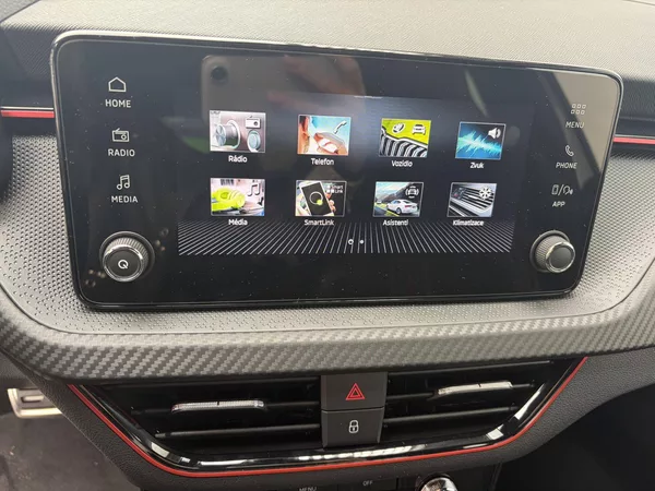 Škoda Kamiq Monte Carlo 7DSG 1,0TSI - foto 14