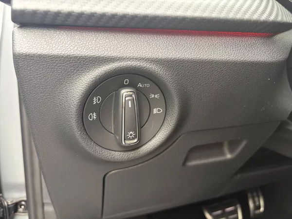 Škoda Kamiq Monte Carlo 7DSG 1,0TSI - foto 15