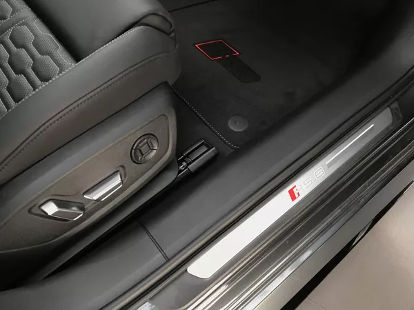 Audi A6 RS6 perf.Avant Quattro 8TT 4,0 - foto 13