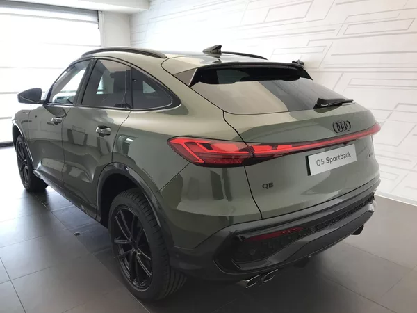 Audi Q5 Quattro ST7 2,0TDI - foto 4