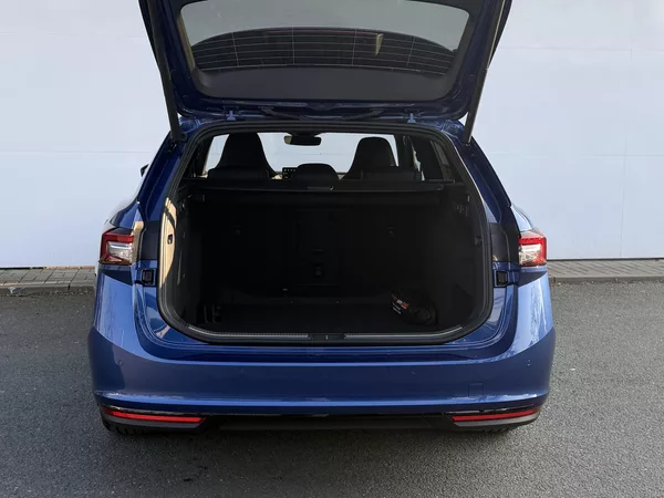 Škoda Superb Sportline DSG 2,0TDI - foto 6