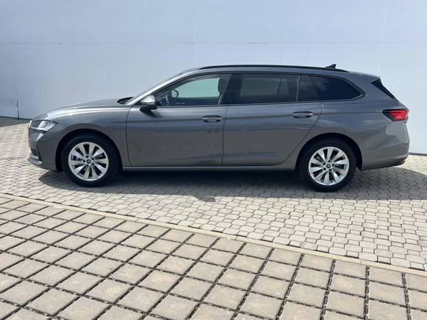 Škoda Superb Selection 7DSG 2,0TDI - foto 2