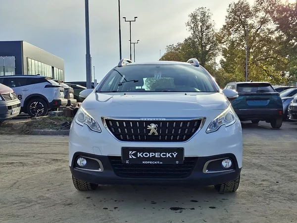 Peugeot 2008 1,2 PT 110k M5 2.MAJ - foto 7