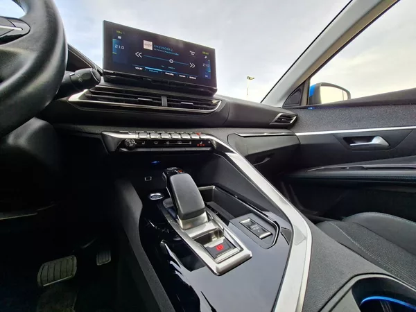 Peugeot 3008 ALLURE PACK HYBRID 225 e-EAT8 - foto 21